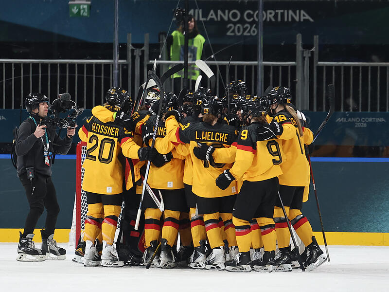 Die deutschen Eishockey-Frauen stehen im Viertelfinale. Mit einer Medaille wird es trotz vieler Bem&uuml;hungen nichts werden.