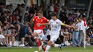 Eine große Herausforderung beim diesjährigen Rimini-Cup wird die große Hitze sein. Unser Bild zeigt den Gastauftritt damals von Benfica Lissabon vor einer prall gefüllten Tribüne. Das Teilnehmerfeld hat sich in diesem Jahr von ursprünglich acht Te... Eine große Herausforderung beim diesjährigen Rimini-Cup wird die große Hitze sein. Unser Bild zeigt den Gastauftritt damals von Benfica Lissabon vor einer prall gefüllten Tribüne. Das Teilnehmerfeld hat sich in diesem Jahr von ursprünglich acht Te...