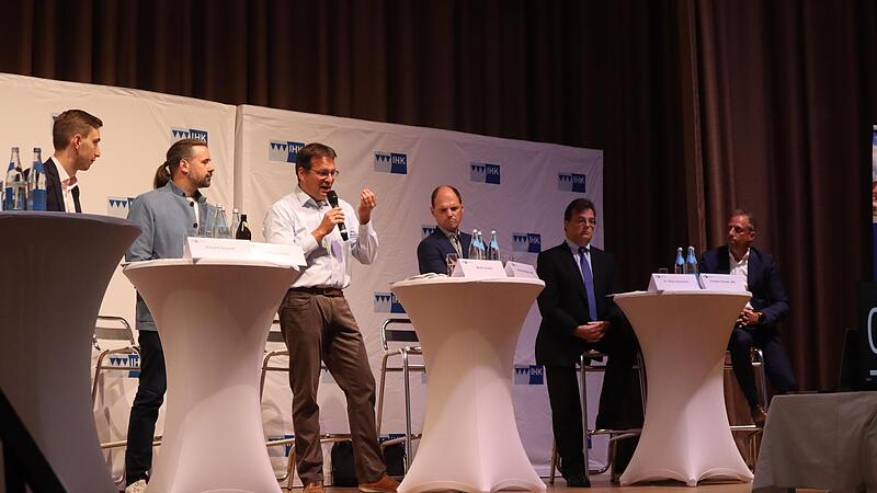 Die Direktkandidaten stellten ihre Positionen vor, Unterschiede wurden deutlich.Forchheim & Fr&auml;nkische Schweiz