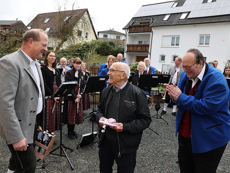 90. Jahre Max Stenglein: Zwei Kapellen f&uuml;r Kulmbacher