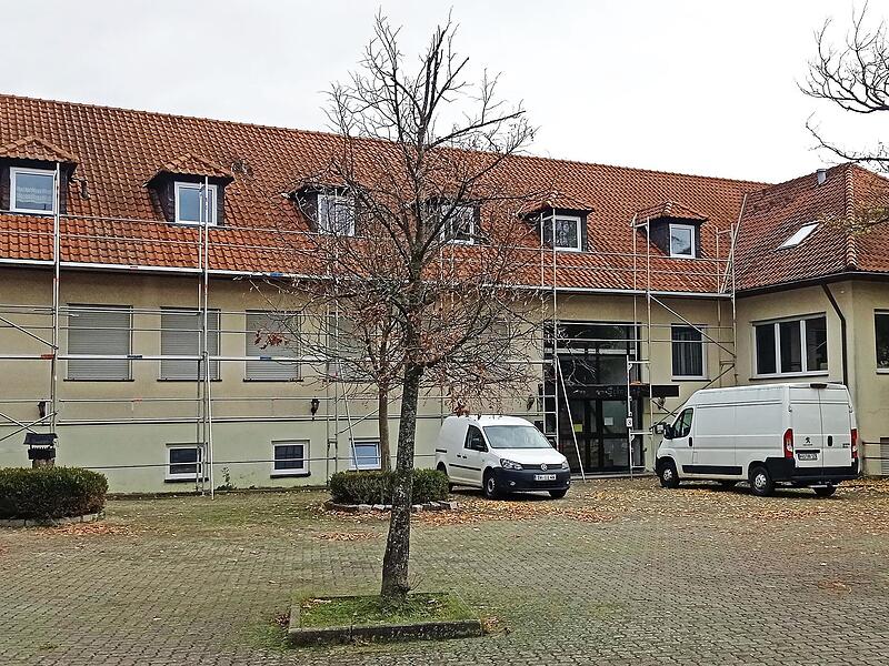 Die Baugenehmigung f&uuml;r die Gemeinschaftsunterkunft f&uuml;r Asylbewerber in Obertheres bleibt nach Beschluss des Gemeinderates bis zum 31. Dezember 2030 bestehen.