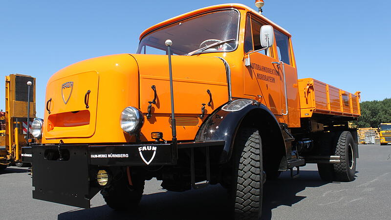 Nach achtj&auml;hriger Restaurationsarbeit erstrahlt der FAUN-Lkw des Typs &bdquo;F 687 KAN 43&ldquo;  von Udo Hack aus Neuwied in altem Glanz.