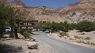 Der Eingang zum Naturreservat Ein Gedi am Westufer des Toten Meeres.