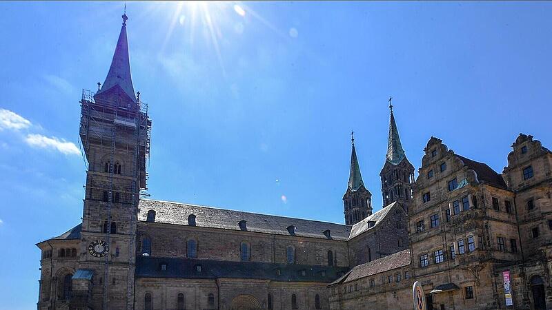 Die hohe Versiegelung in Bambergs Innenstadt kann zu gesundheitsgef&auml;hrdenden Hitzestau f&uuml;hren