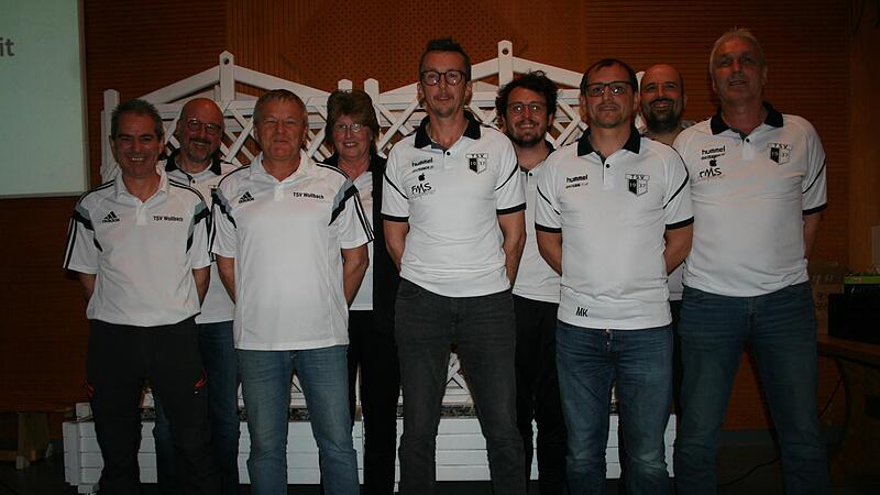 Der Vorstand des TSV Wollbach ist komplett (von links): Michael Rößer, Martin Warmuth, Klaus Wiesler, Marion Rößer, Steffen Schmitt, Alexander Zink, Matthias Kessler, Mathias Kirchner und Helmut Woweries.