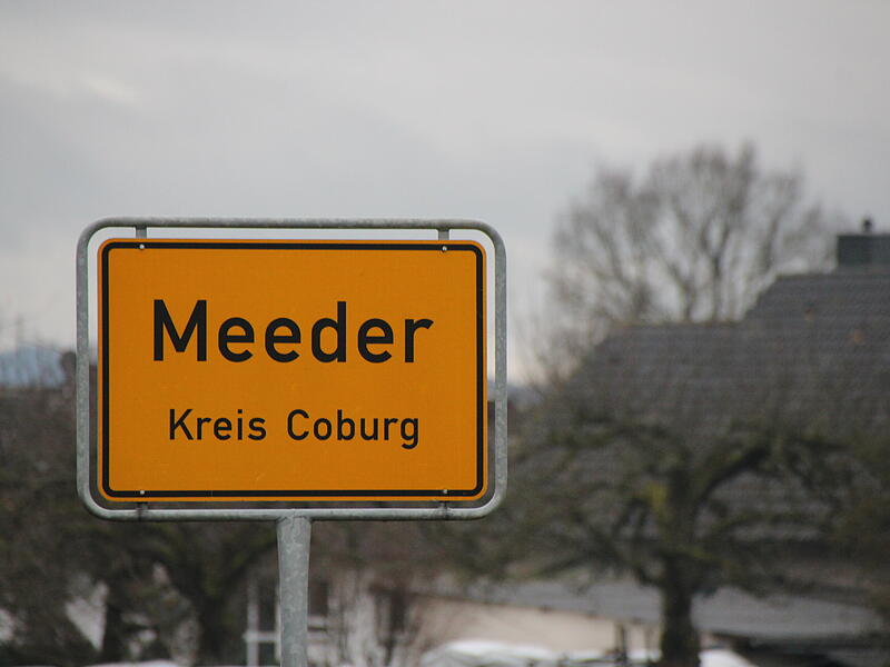 Gemeinde Meeder - Kreis Coburg - Ortsschild - frontal