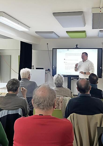 Beim Digital-Cafe gibt es viele Tipps.