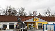 Der bisherige Netto-Markt in Untersteinach wird bereits abgebrochen. Bis November soll an gleicher Stelle ein neues Gebäude stehen.