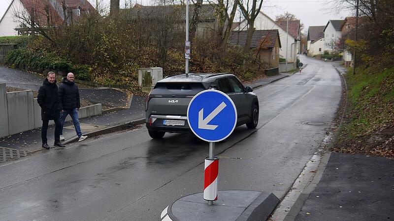 Neuer Gehweg zum Friedhof in Beuerfeld