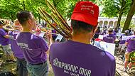 Beim ersten Bad Kissinger Symphonic Mob im Kurgarten 2022 kamen insgesamt rund 300 Musikerinnen und Musiker zusammen.