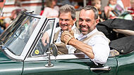 Daumen hoch für die „Franken Classic“. Die Oldtimer-Rallye findet heuer zum 23. Mal statt. Daumen hoch für die „Franken Classic“. Die Oldtimer-Rallye findet heuer zum 23. Mal statt.