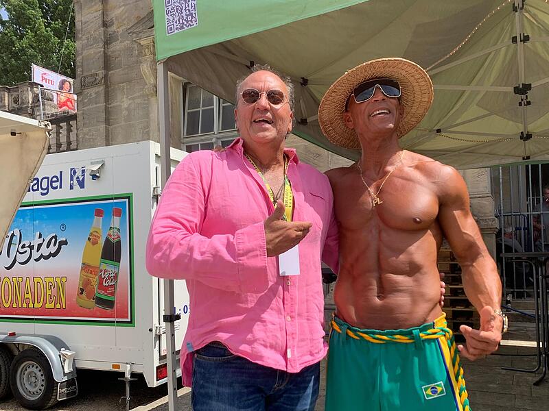 Samba-Festival in Coburg: Hier Rolf Beyersdorf (links) mit Paulo Lopes.
