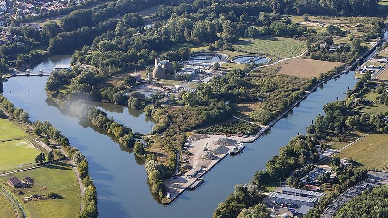 Im Bereich der Straße Zur Staustufe auf der Forchheimer Schleuseninsel soll sich der Vorfall ereignet haben.Forchheim & Fränkische Schweiz