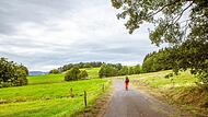 Die Rhön bietet mit ihrer vielfältigen Landschaft unvergessliche Erlebnisse – aber nicht alle Wege sind für Menschen mit Behinderung oder mit Kinderwagen begehbar.