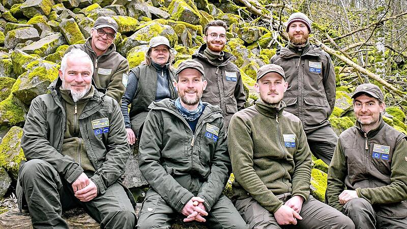 Das Team der Rangerinnen und Ranger bei der Bayerischen Verwaltung des Biosphärenreservats (von links): Marco Morath, Maik Prozeller, Ramona Brix, Andreas Linß, Felix Räder, Lorenz Wenzel, Lucas Nietsch und Johannes Urban Das Team der Rangerinnen und Ranger bei der Bayerischen Verwaltung des Biosphärenreservats (von links): Marco Morath, Maik Prozeller, Ramona Brix, Andreas Linß, Felix Räder, Lorenz Wenzel, Lucas Nietsch und Johannes Urban