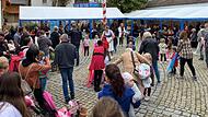 Große Freude hatten die Jüngsten vom Kindergarten Pusteblume und die Funkensterne vom TSV Weißenbrunn bei ihren Kerwatänzen im Paradies.
