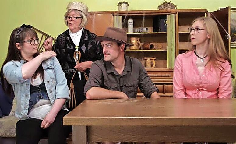 Das Theater- und Musicalensemble kann nicht nur Musical – auch für unterhaltsame Abende mit heiteren Komödien wird gesorgt.