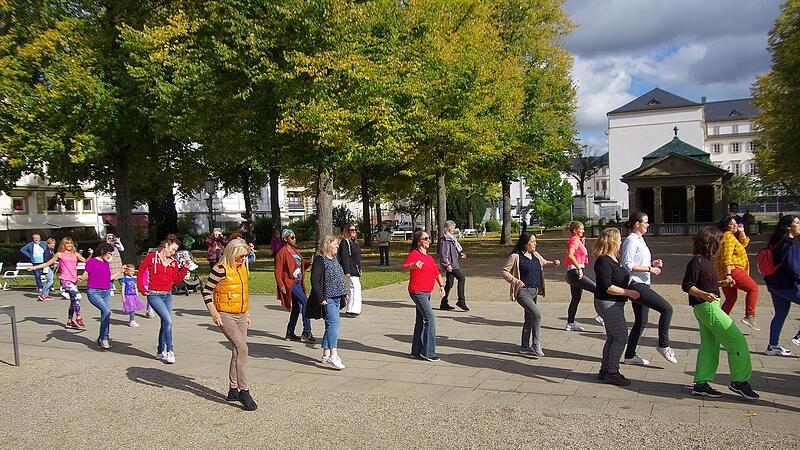 Erste Station des Flashmobs war der Kurgarten.