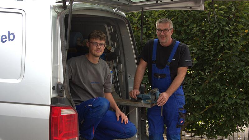 Jonas (links) und Bernd Schaub arbeiten seit August zusammen im Familienunternehmen. Jonas (links) und Bernd Schaub arbeiten seit August zusammen im Familienunternehmen.