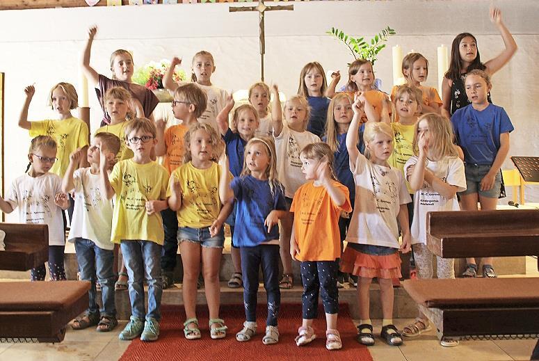 Die Kinder des Kinderchors „MC-Spatzen“ standen beim Festgottesdienst zum 20. Gründungsjubiläum im Mittelpunkt.