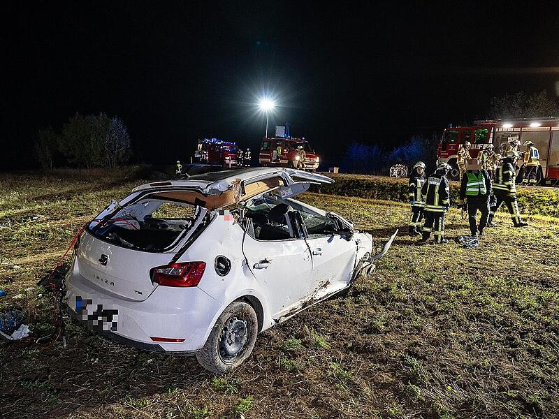 Auto kommt von Straße ab: Vier Schwerverletzte im Kreis Lichtenfels Auto kommt von Straße ab: Vier Schwerverletzte im Kreis Lichtenfels