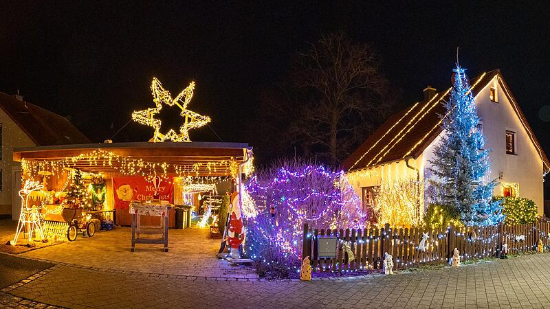 Das Grundstück der Familie Wormser in Welkenbach wird durch ein wahres Lichtermeer verzaubert.