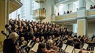 „Die Schöpfung“: Der Coburger Bachchor und das Philharmonische Orchester interpretierten Joseph Haydns Oratorium in der Morizkirche.