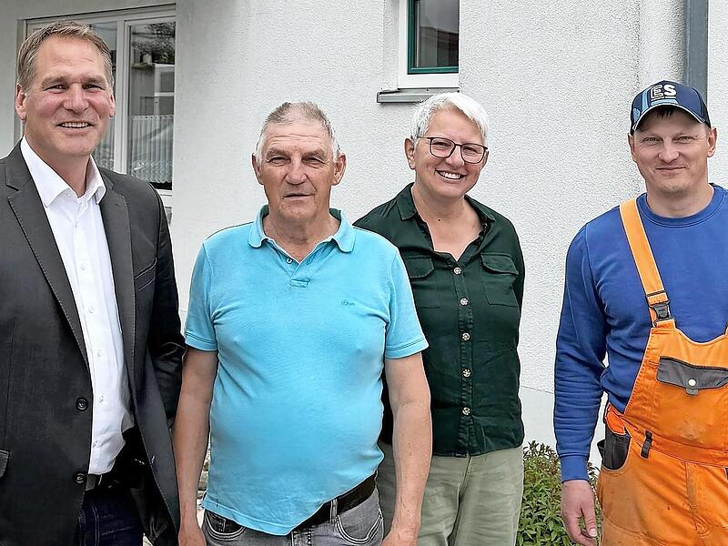 Die Gemeinde Hemhofen verabschiedet Siegfried Gro&szlig;kopf nach 40 Jahren im Bauhof in dem Ruhestand.