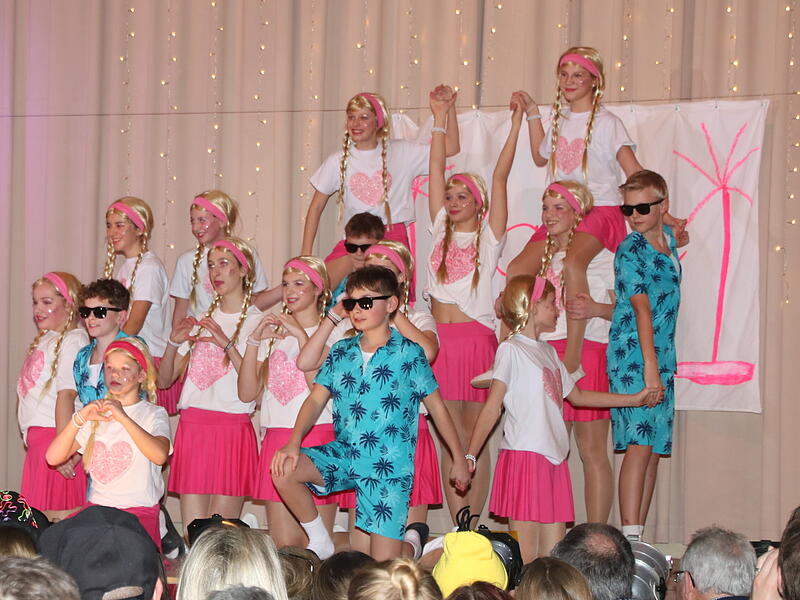 Tanzgruppe Teens: Barbies