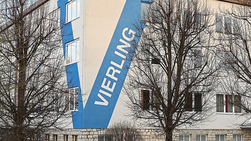 Schlechte Nachrichten aus Ebermannstadt: Die Traditionsfirma Vierling Productions muss auf die anhaltende Krise reagieren. Und beinahe die halbe Belegschaft entlassen.