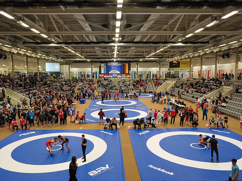 Viel Action in der Coburger HUK-Arena am Wochenende.