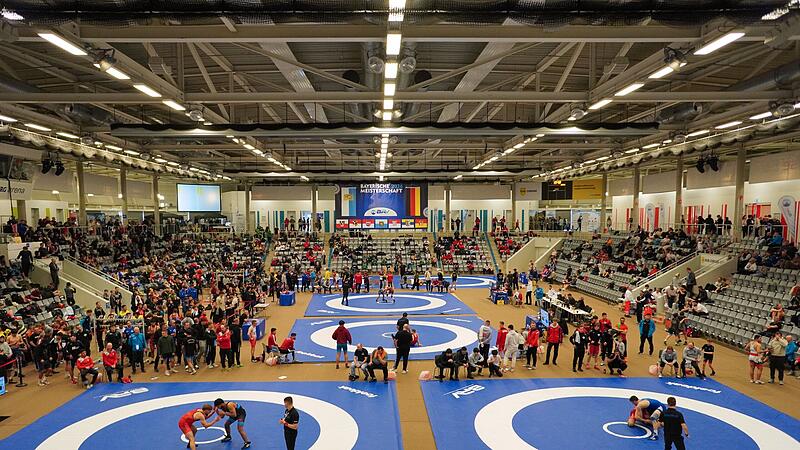 Viel Action in der Coburger HUK-Arena am Wochenende.