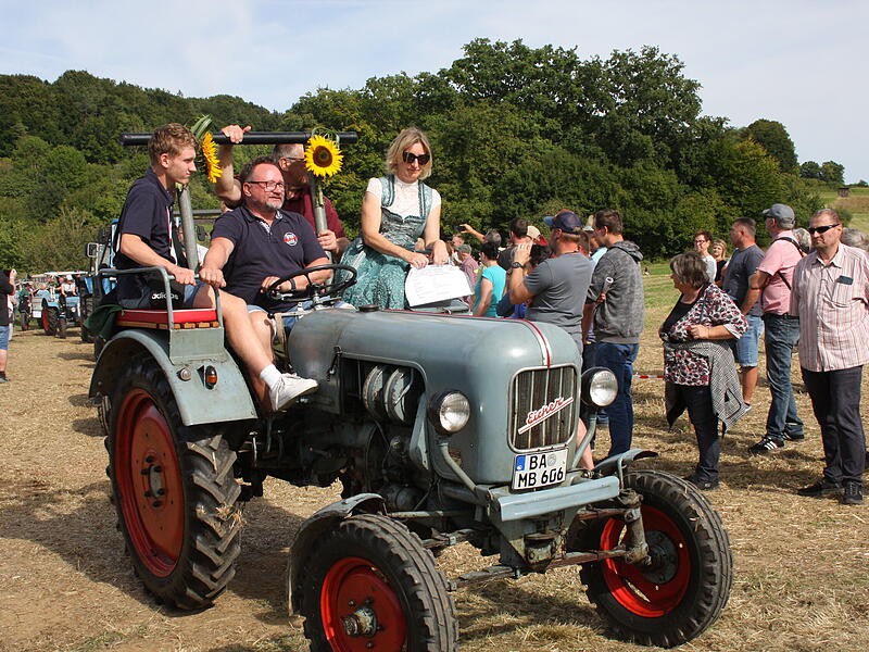 Das inzwischen 10. Eichertreffen der Eicherfreunde in Affalterthal wurde am Wochenende mit einem Besucheransturm von rund 3000 Schaulustigen zu einem wahren Volksfest in dem kleinen Egloffsteiner Ortsteil.