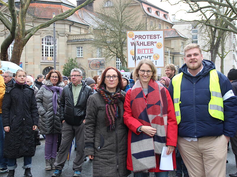Demokratie Demo "Nie wieder ist jetzt in Bad KissingenDemokratie Demo "Nie wieder ist Jetzt" in Bad Kissingen