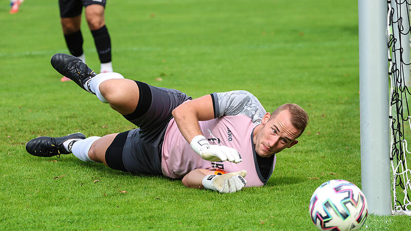 Der SC Sylvia Ebersdorf und sein Torhüter Uwe Knauer (hier im Spiel gegen den SV Friesen) bekommen es in der Bezirksliga West am Samstag um 15 Uhr mit dem SC Kemmern zu tun.