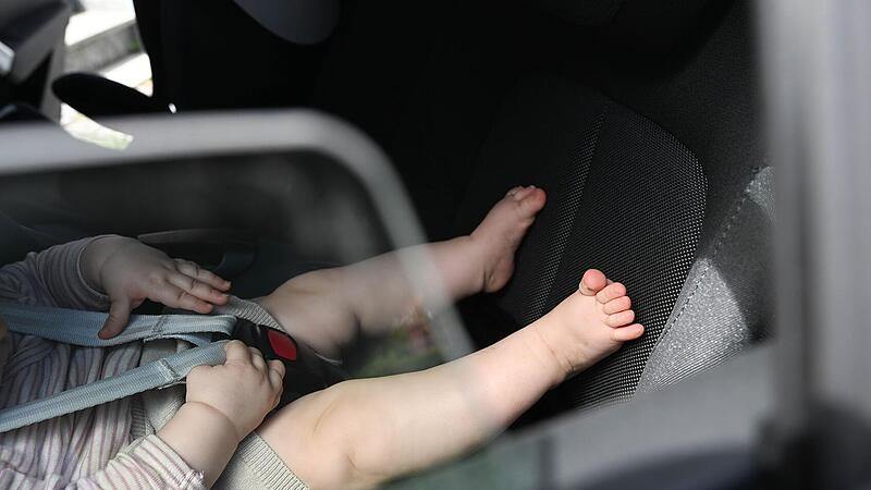 Ha&szlig;furt: Schock f&uuml;r Mutter - Kleinkind (1) in Auto eingesperrt