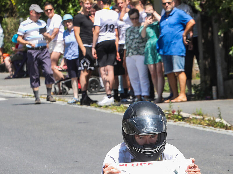 Mülltonnen-Rennen in Ahorn: Die besten Bilder
