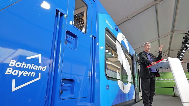 Modell der künftigen XXL-S-Bahn in München präsentiert