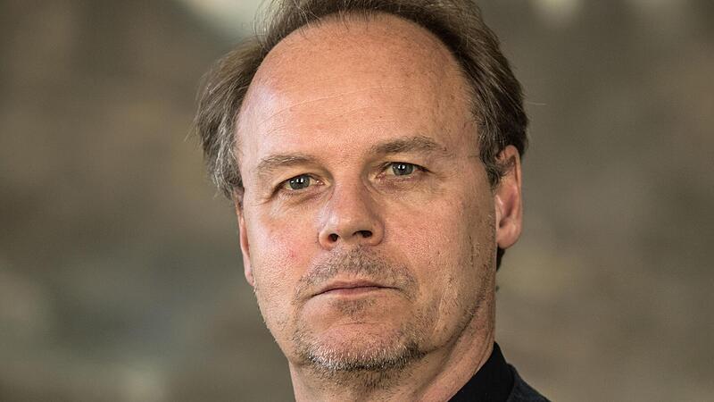 Regisseur und B&uuml;hnenbildner: Alexander M&uuml;ller-Elmau inszeniert Richard Wagners &bdquo;Siegfried&ldquo; in Coburg.