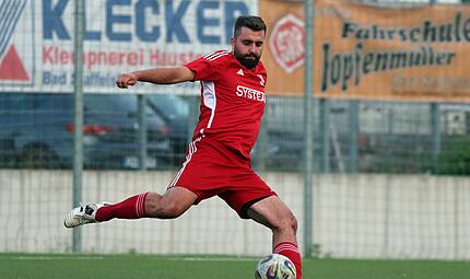 Jonas Dietz und der TSV Staffelstein wollen sich mit einem Sieg in Ebersdorf das Halbfinalticket sichern.