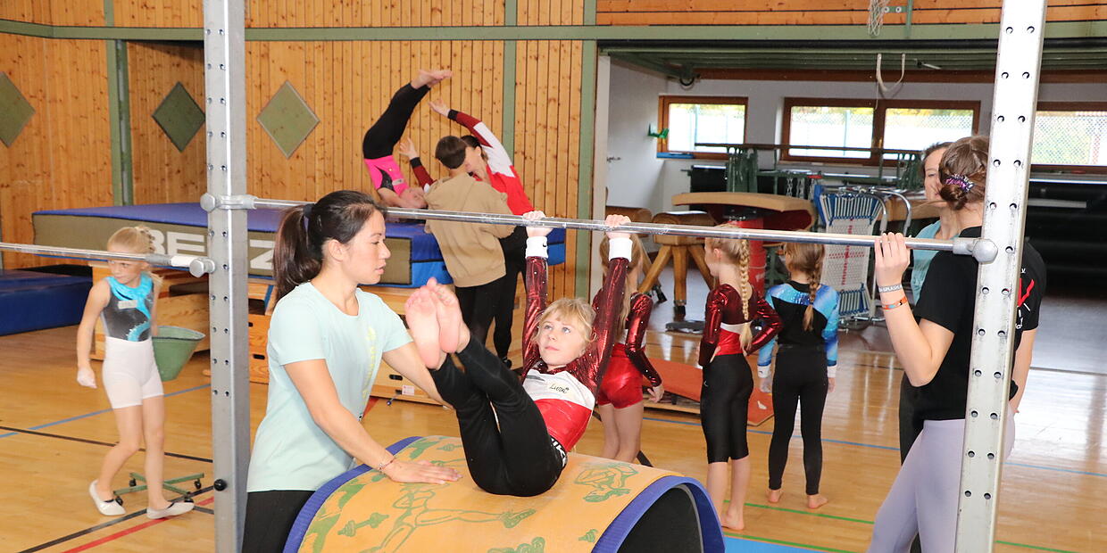 Spitzenturnerin Kim Bui zu Gast beim TV Unterrodach