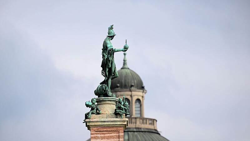 Wetter in Bayern - Diana Tepel im Hofgarten