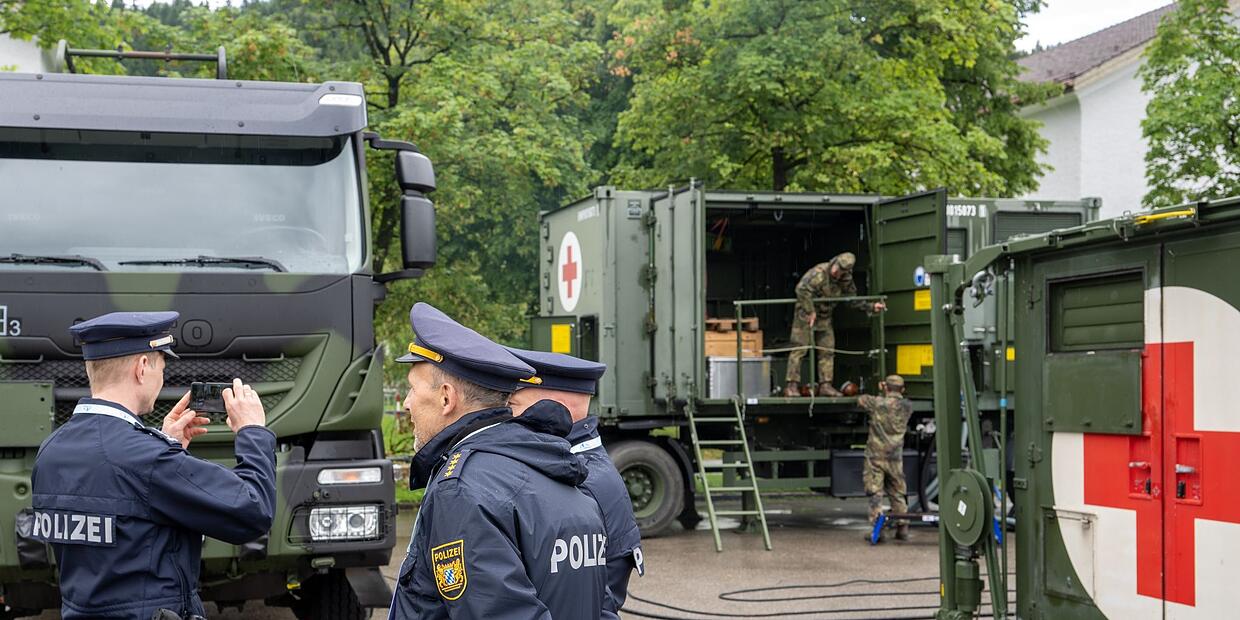 Wer Ist Höher Polizei Oder Bundeswehr Polizei und Bundeswehr wollen auch 2024 zusammen üben