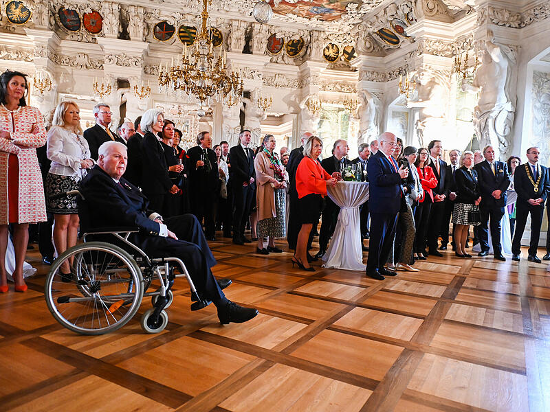 Gro&szlig;er Empfang in Coburg: Mehr als 200 geladene G&auml;ste gratulierten Andreas Prinz von Sachsen-Coburg und Gotha zum 80. Geburtstag.