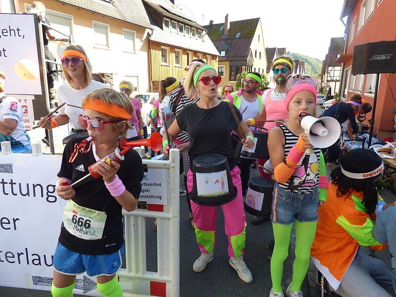 Bei der Wiesent-Challenge in Waischenfeld werden nicht nur die schnellsten Läufer, sondern auch die stimmungsvollsten und kreativsten Fans prämiert.