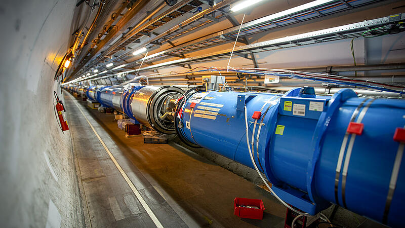 So wie hier im CERN bei Genf sieht ein Teilchenbeschleuniger aus. In Hallerndorf soll die Technik allerdings eine Nummer kleiner gebaut werden.Forchheim & Fränkische Schweiz So wie hier im CERN bei Genf sieht ein Teilchenbeschleuniger aus. In Hallerndorf soll die Technik allerdings eine Nummer kleiner gebaut werden.