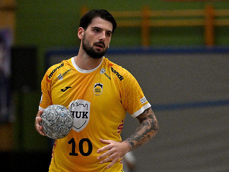 Pfadi Winterthur vs. HSC 2000 Coburg - 35. Erima Linden-Cup 03.-08.08.2026 HSC-Neuzugang Savas Savas war im Spiel gegen Hüttenberg eher unauffällig. Die Coburger unterlagen knapp mit 28:29.