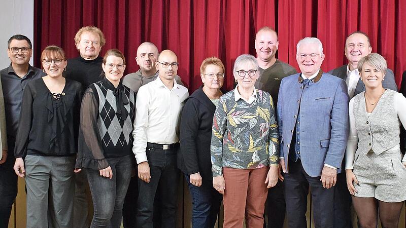 Freudige Gesichter beim Ehrungsabend des TSV Harsdorf. Freudige Gesichter beim Ehrungsabend des TSV Harsdorf.