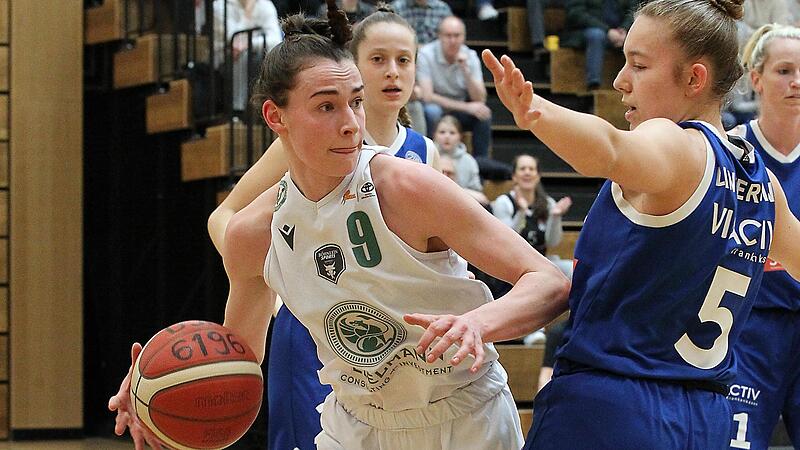 Kapitänin Julia Förner (li.) ist eine von fünf Spielerinnen, die die DJK Bamberg verlassen haben.