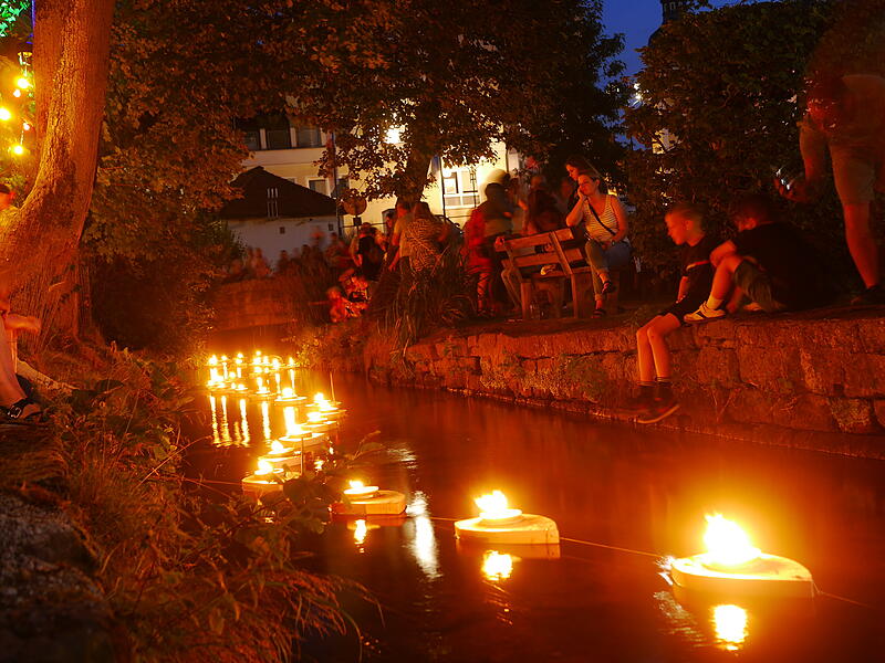 Sinn in Flammen im Siebener-Park Bad Brückenau Sinn in Flammen im Siebener-Park Bad Brückenau